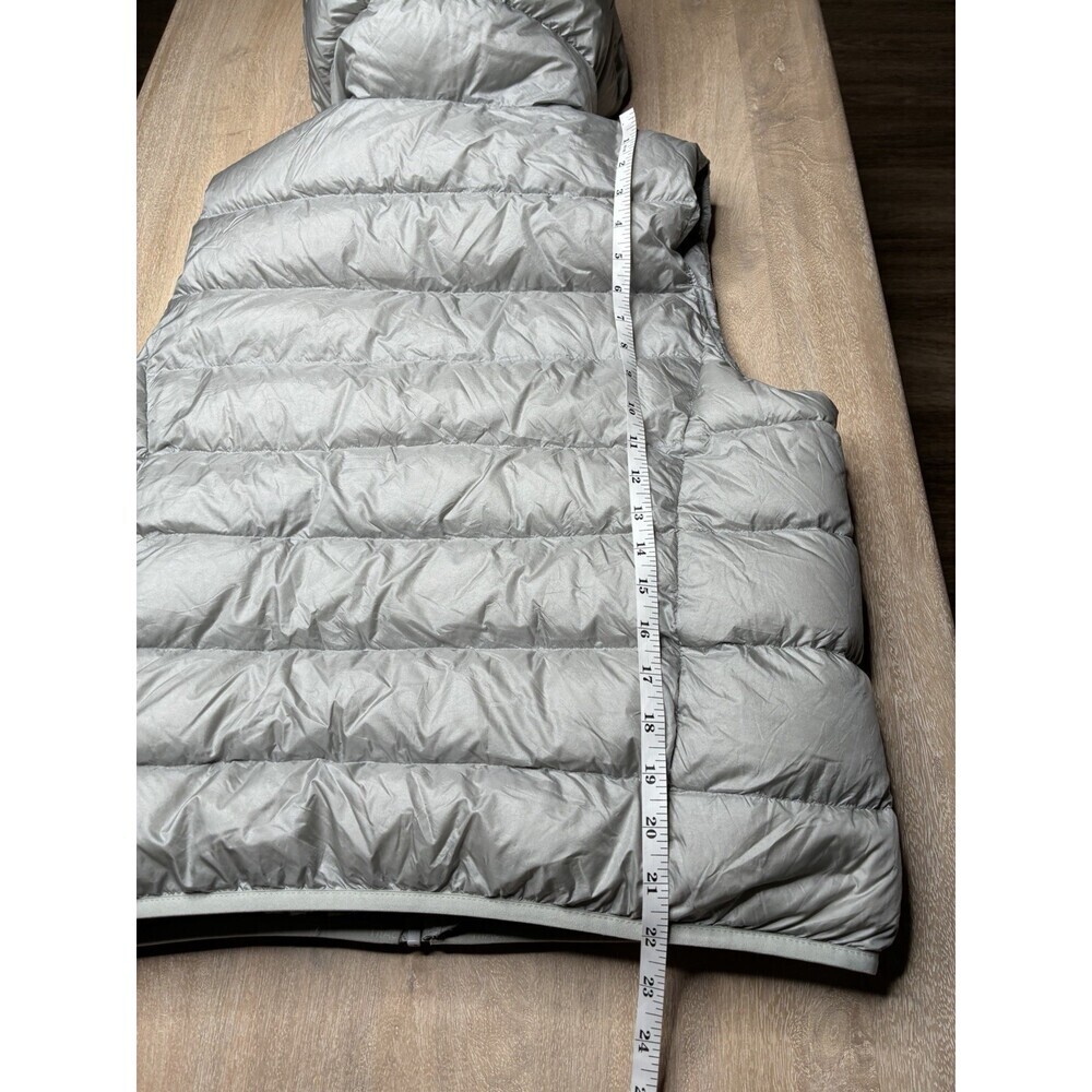 Aritzia TNAction The Little Puff Vest in Marble Gray Size Medium Goose Down - Picture 9 of 11